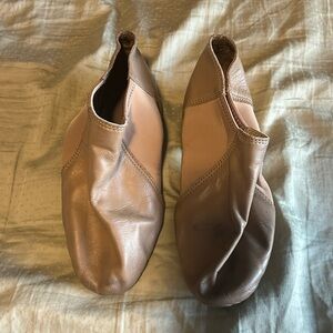 Dancing Feet Beige Leather Jazz Shoes - 10.5